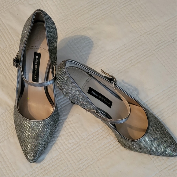 Dana Buchman Heels - Picture 2 of 6